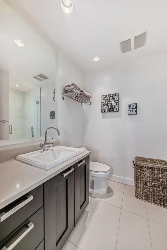 222 Riverfront Avenue SW Calgary AB T2P 0W3