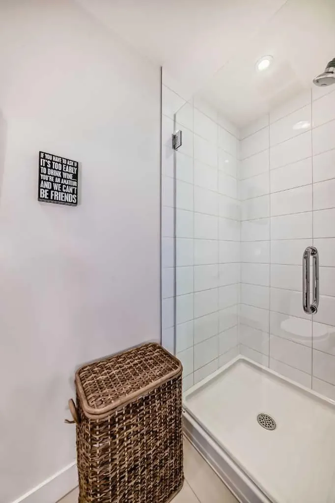 222 Riverfront Avenue SW Calgary AB T2P 0W3