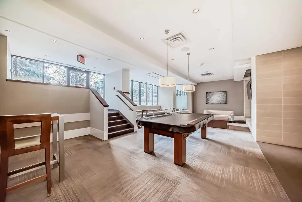 222 Riverfront Avenue SW Calgary AB T2P 0W3