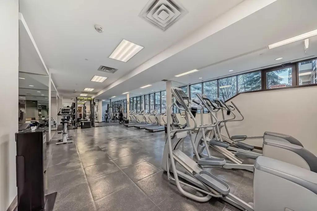 222 Riverfront Avenue SW Calgary AB T2P 0W3