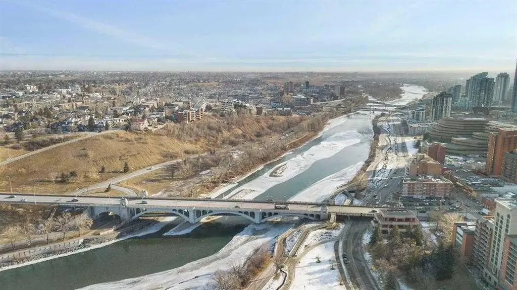 222 Riverfront Avenue SW Calgary AB T2P 0W3