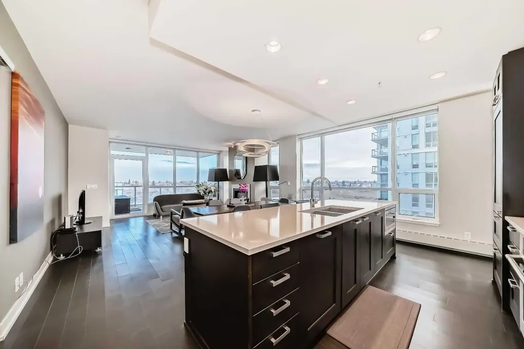 222 Riverfront Avenue SW Calgary AB T2P 0W3