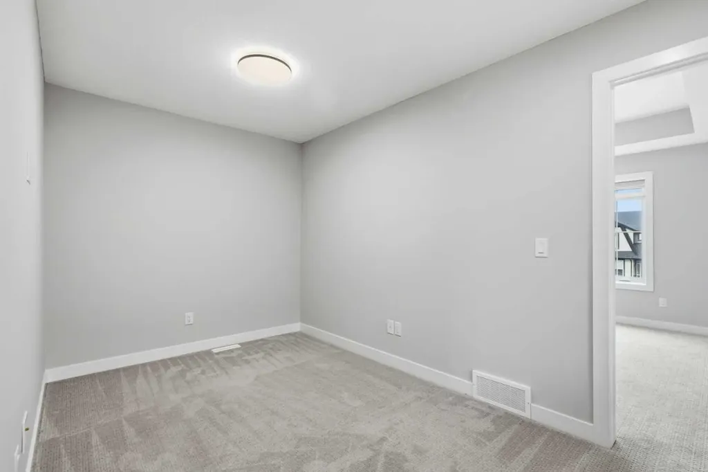 592 Dawson Drive Chestermere AB T1X 2X1