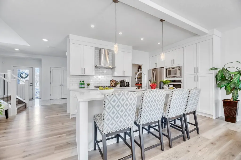 485 Legacy Boulevard SE Calgary AB T2X 0Y6