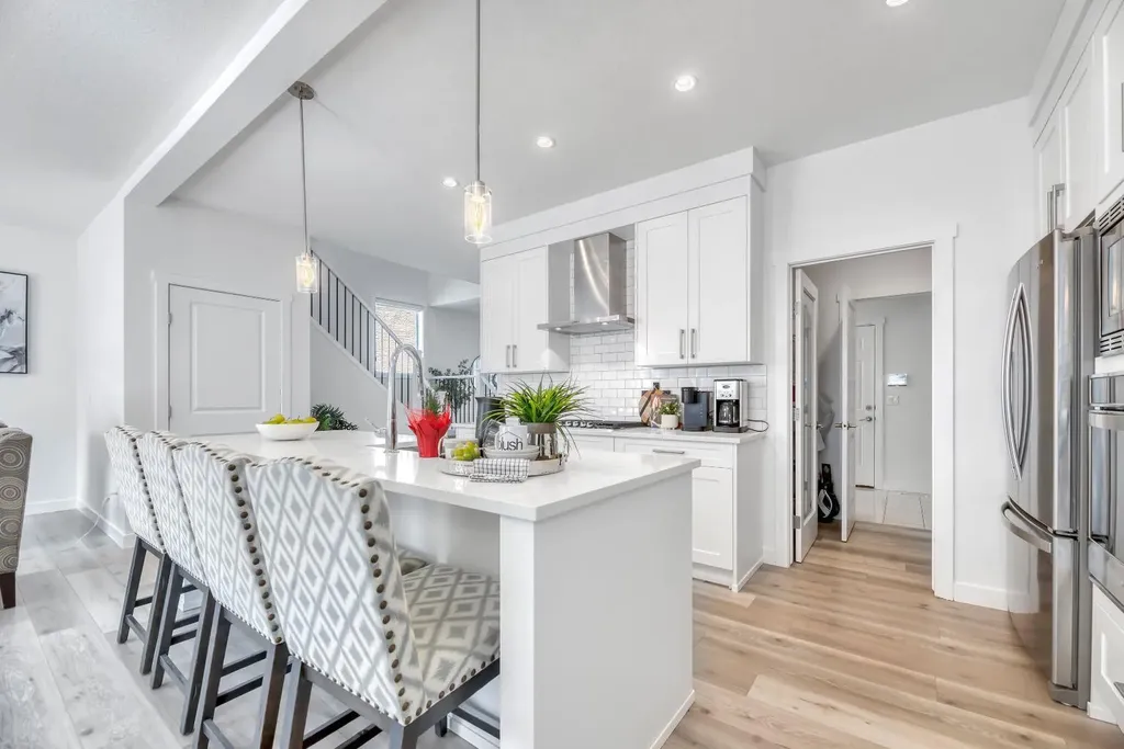 485 Legacy Boulevard SE Calgary AB T2X 0Y6