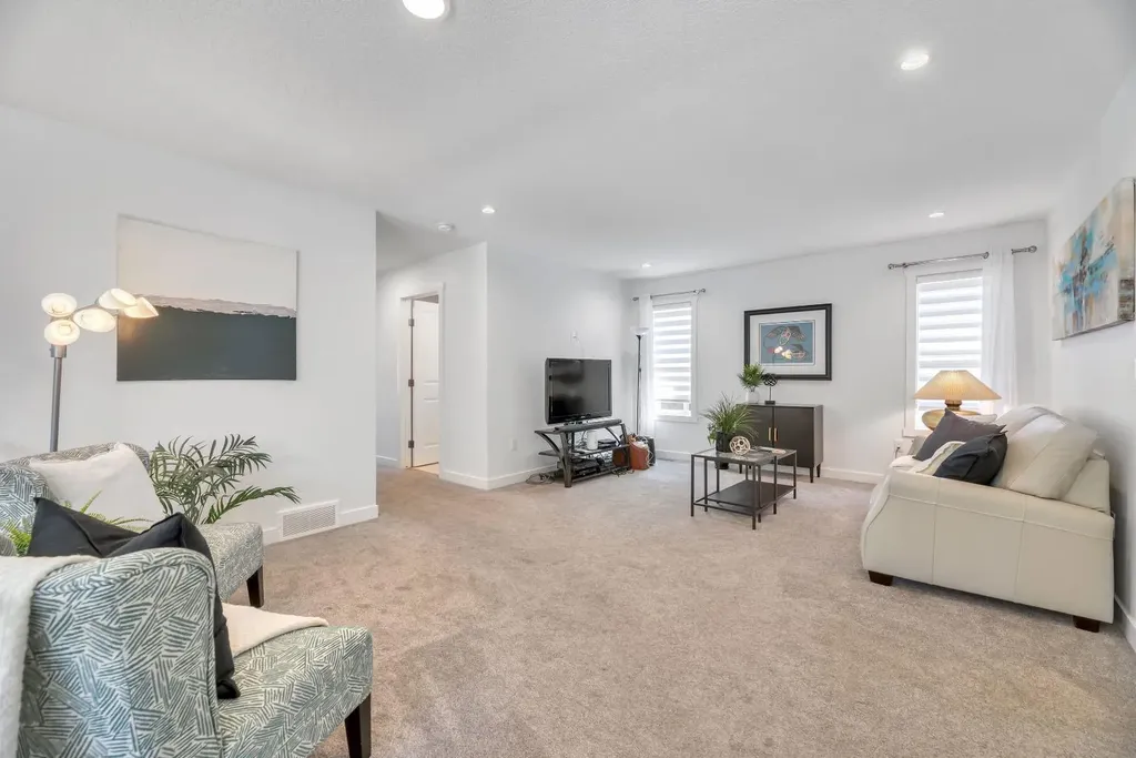 485 Legacy Boulevard SE Calgary AB T2X 0Y6