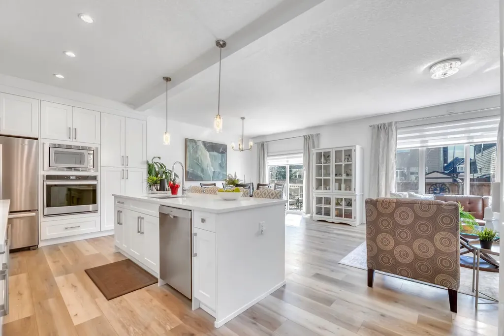 485 Legacy Boulevard SE Calgary AB T2X 0Y6