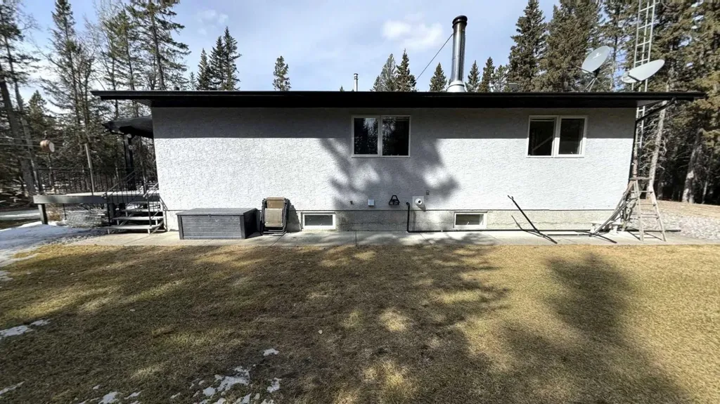 32375 Range Road 62 Rural Mountain View County AB T0M1X0
