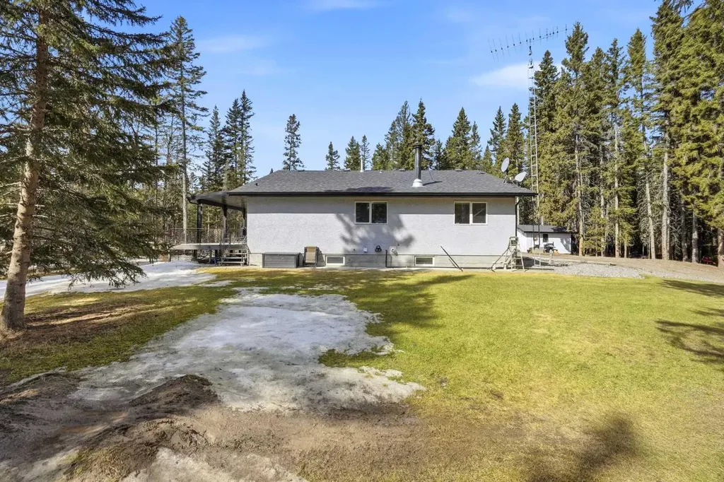 32375 Range Road 62 Rural Mountain View County AB T0M1X0