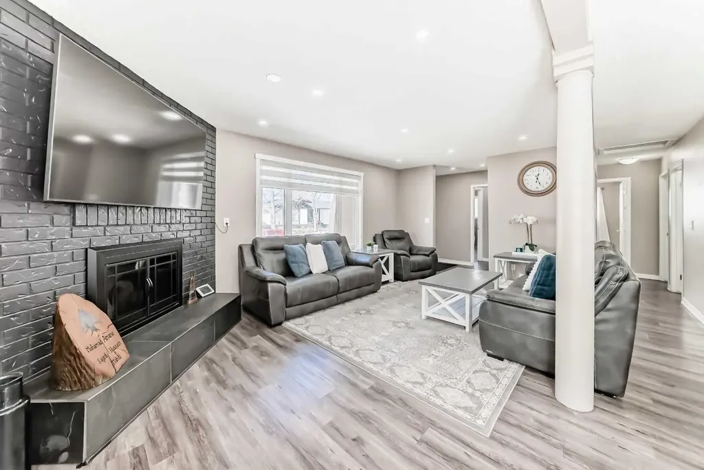 132 Whiteview Close NE Calgary AB T1Y 1R2