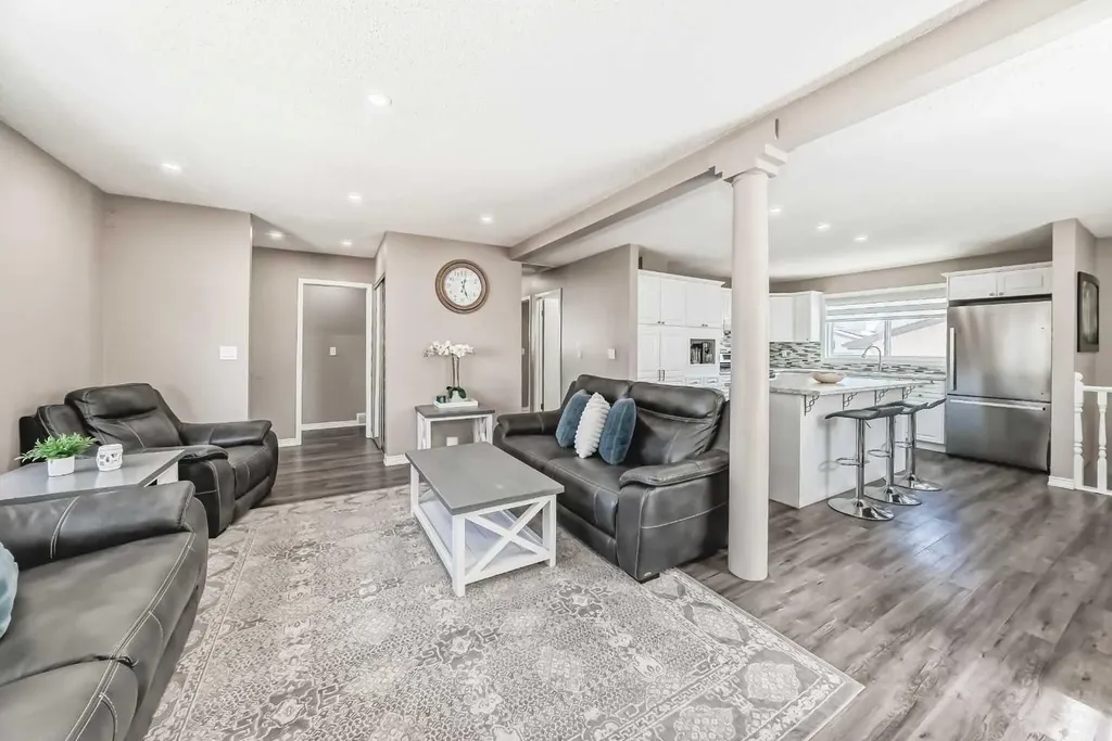 132 Whiteview Close NE Calgary AB T1Y 1R2