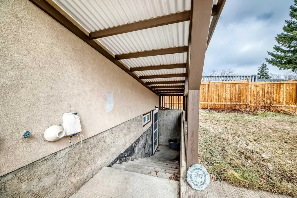 132 Whiteview Close NE Calgary AB T1Y 1R2