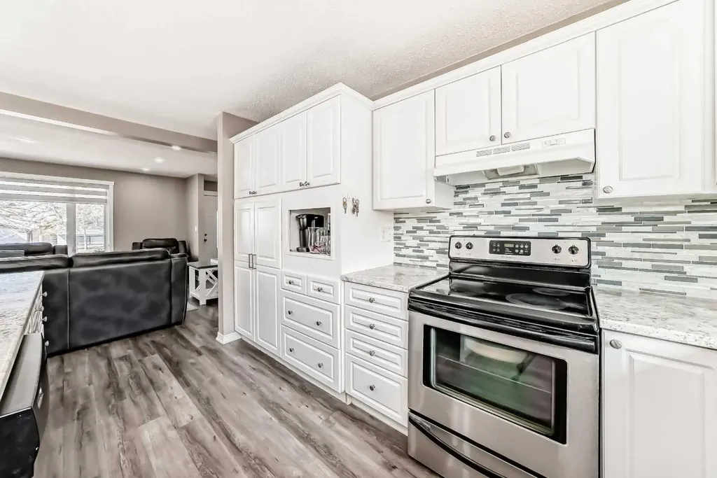 132 Whiteview Close NE Calgary AB T1Y 1R2