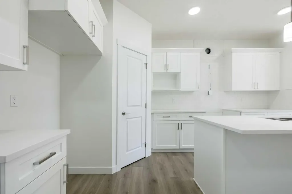 136 Heartland Street Cochrane AB T4C 3L9