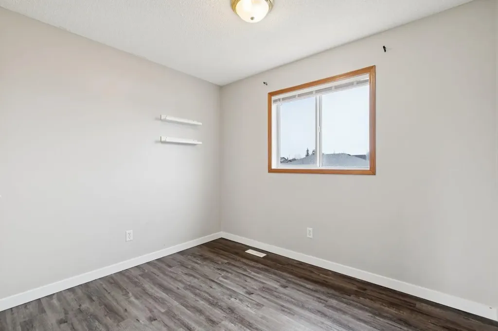 87 Cimarron Meadows Way Okotoks AB T1S1W1