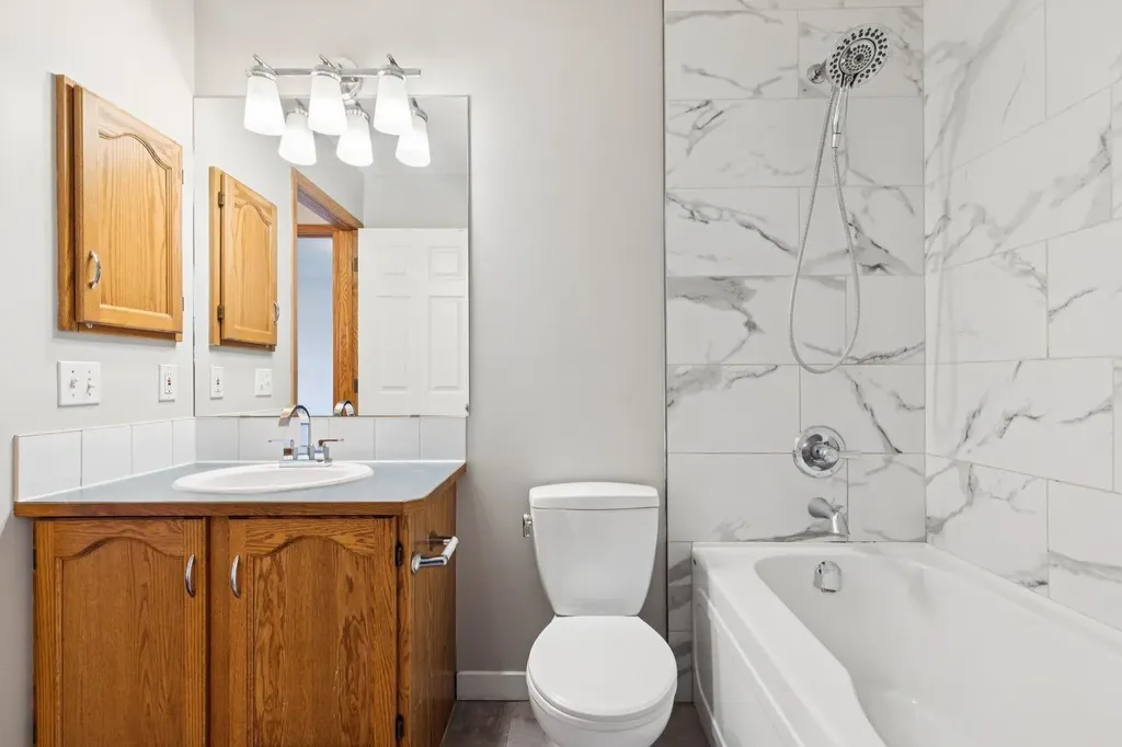 87 Cimarron Meadows Way Okotoks AB T1S1W1