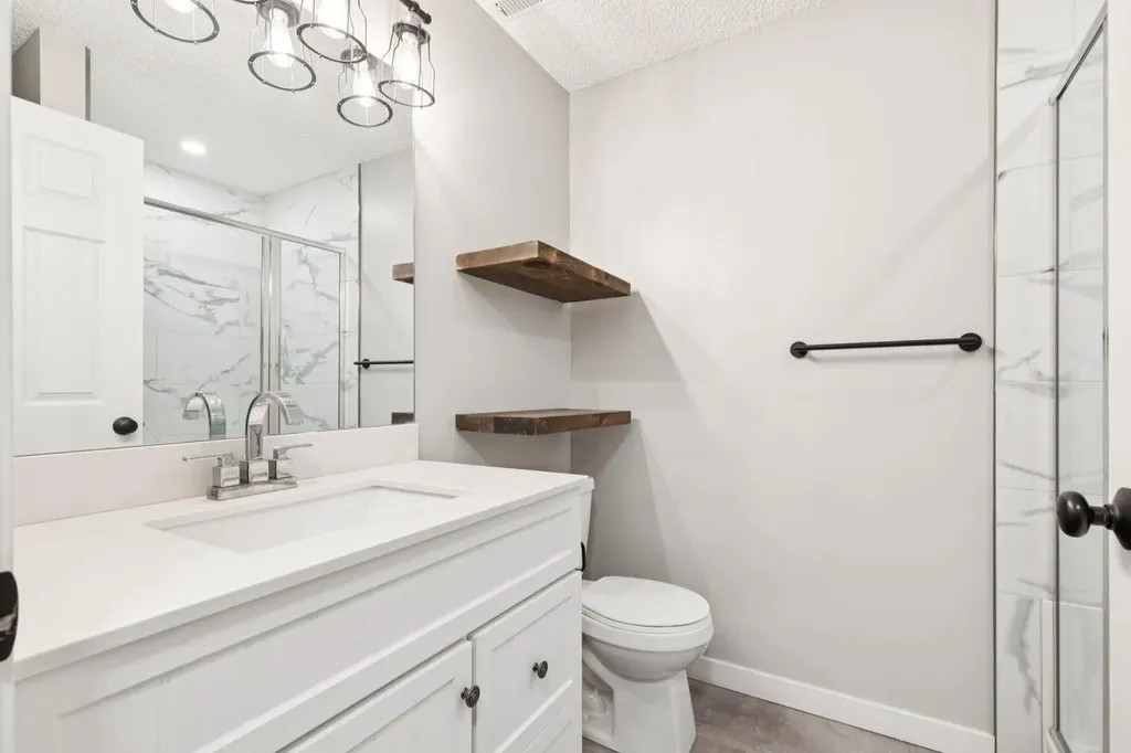 87 Cimarron Meadows Way Okotoks AB T1S1W1