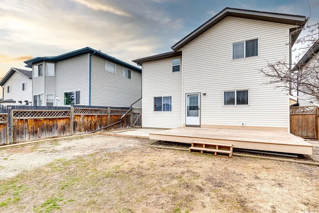 87 Cimarron Meadows Way Okotoks AB T1S1W1