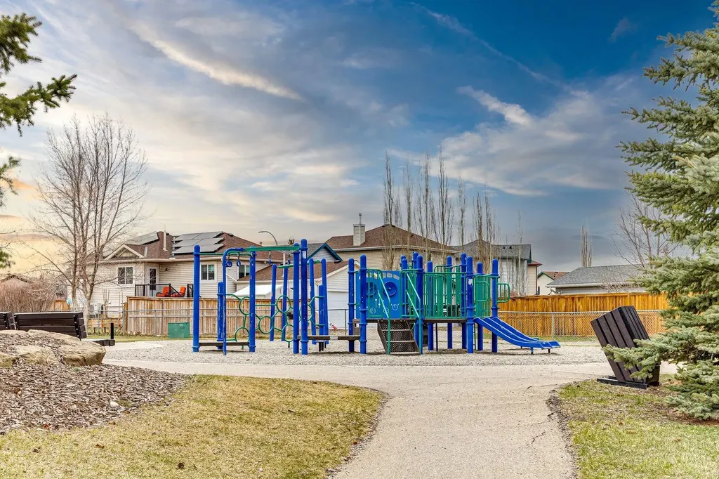 87 Cimarron Meadows Way Okotoks AB T1S1W1