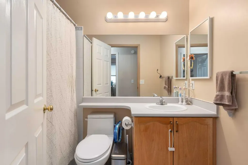 135 Covewood Close NE Calgary AB T3K 4Z8