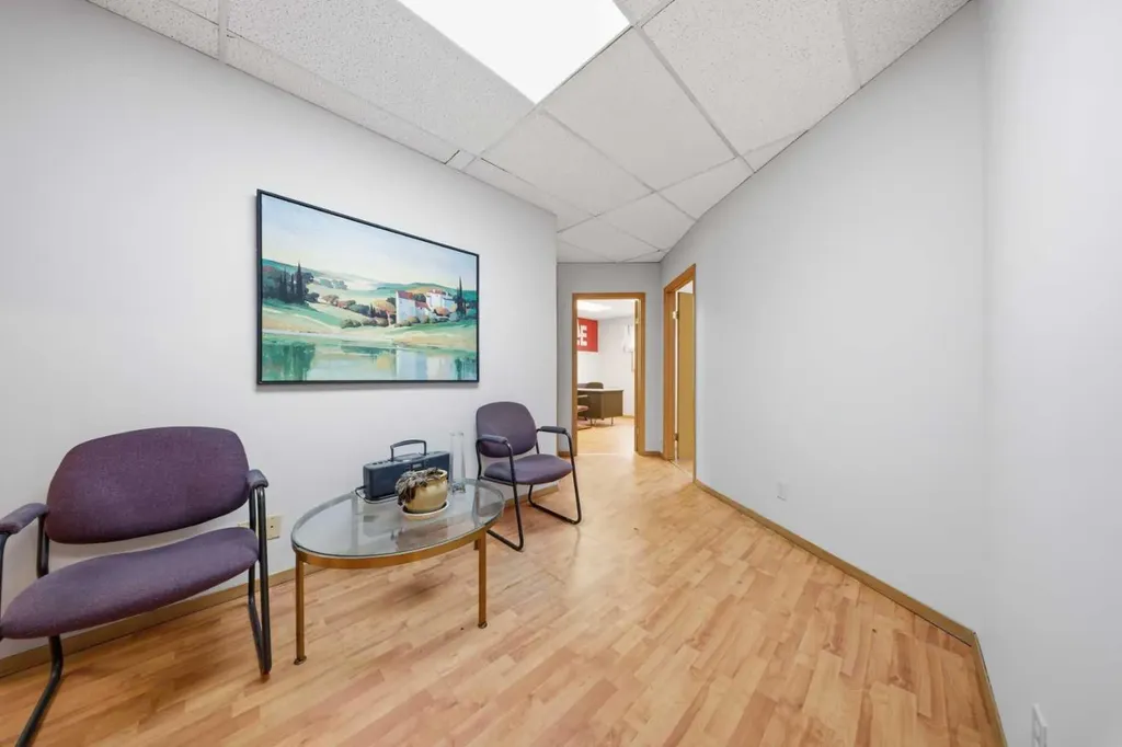 122 2 Avenue Strathmore AB T1P 1K1
