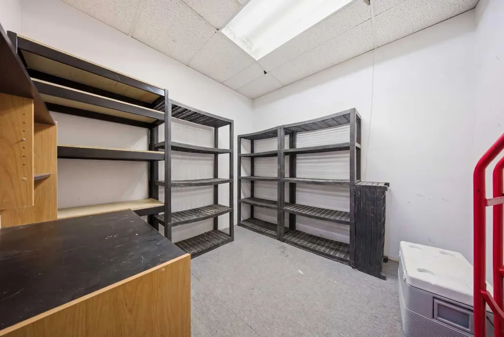 122 2 Avenue Strathmore AB T1P 1K1