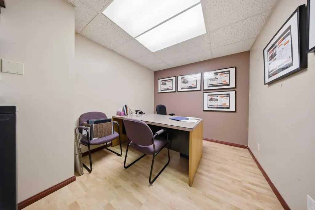 122 2 Avenue Strathmore AB T1P 1K1