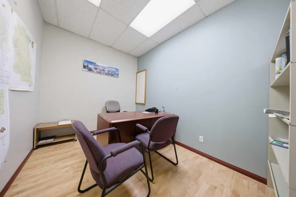 122 2 Avenue Strathmore AB T1P 1K1
