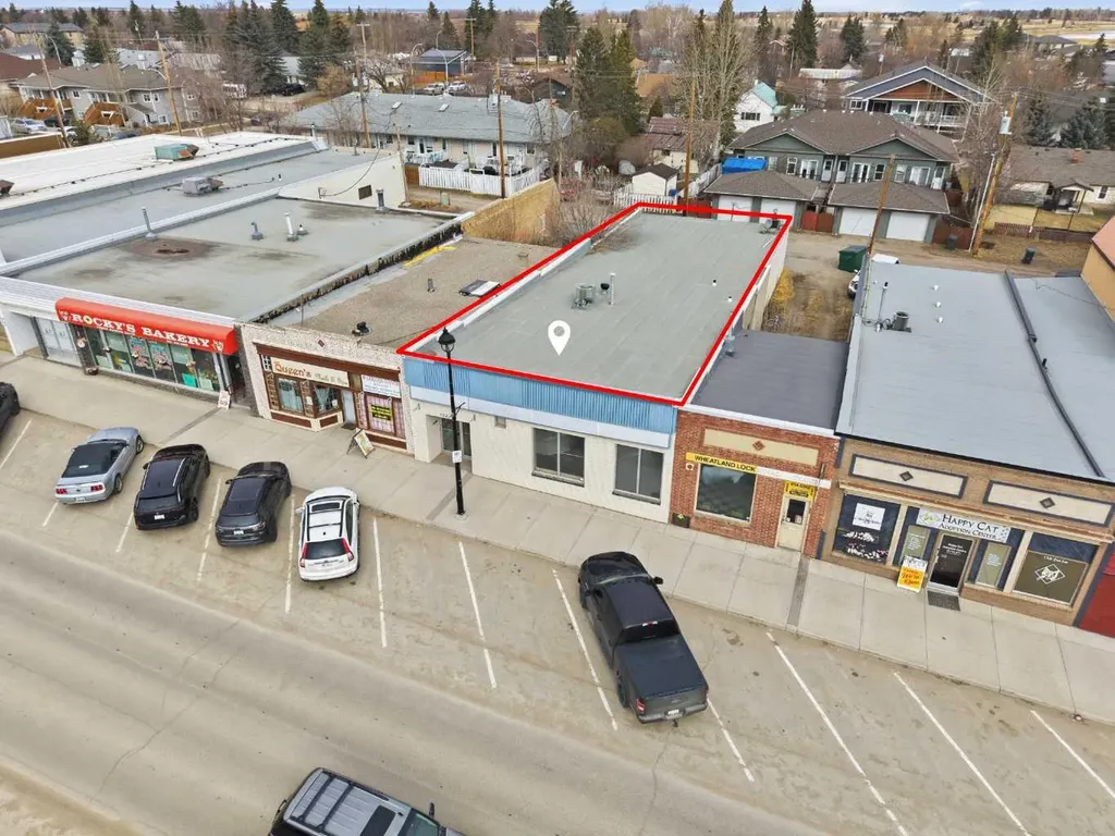 122 2 Avenue Strathmore AB T1P 1K1