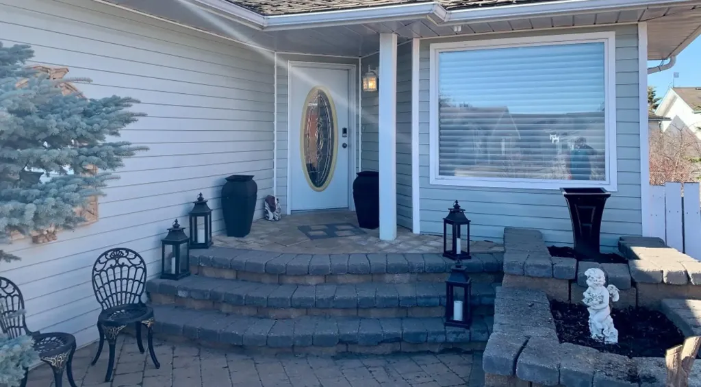 9106 93 Avenue Lac La Biche AB T0A 2C0