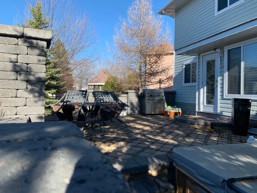 9106 93 Avenue Lac La Biche AB T0A 2C0