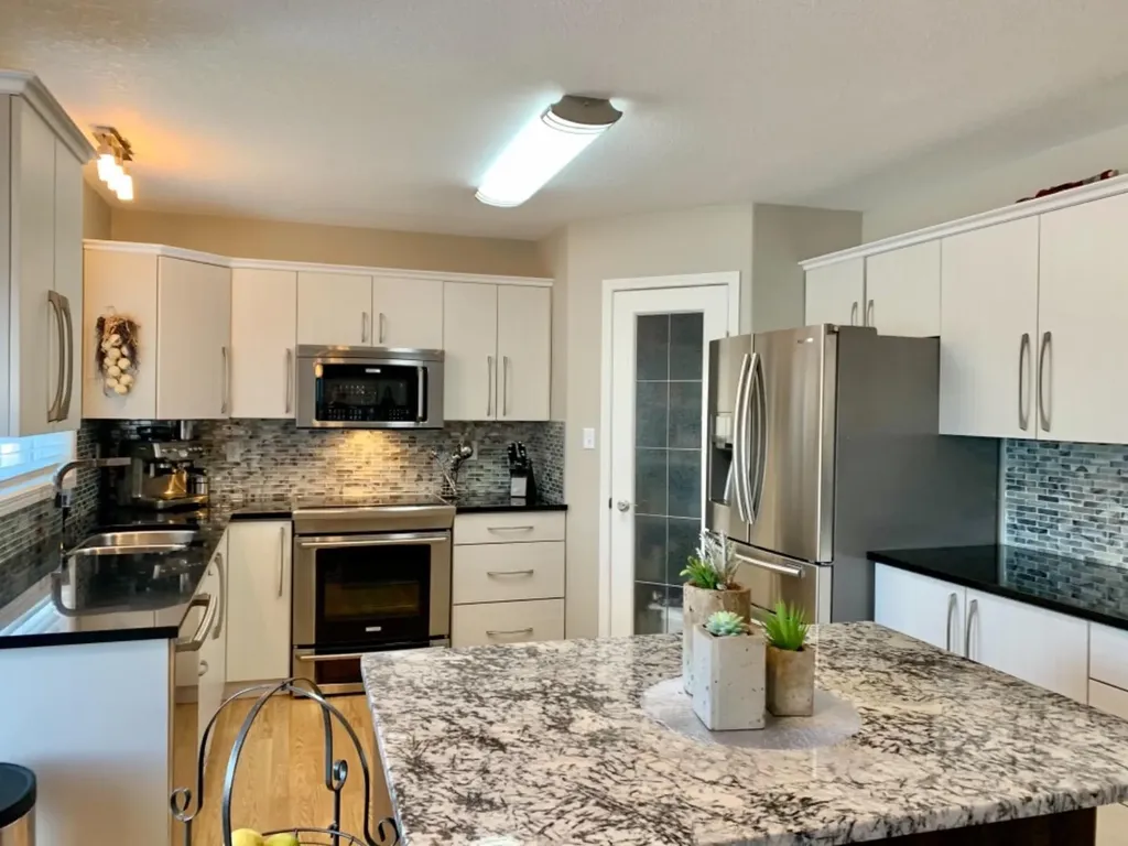 9106 93 Avenue Lac La Biche AB T0A 2C0