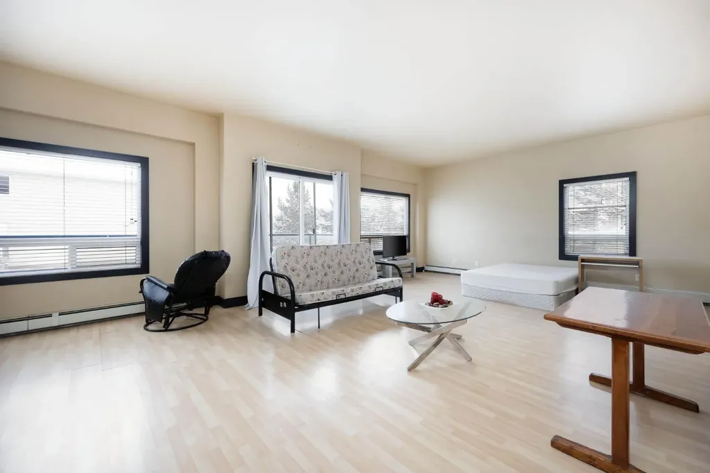 8026 Franklin Avenue Fort Mcmurray AB T9H5K3