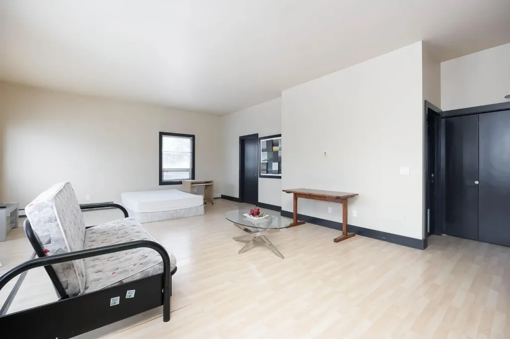 8026 Franklin Avenue Fort Mcmurray AB T9H5K3