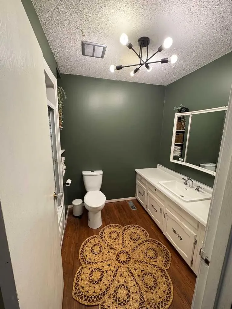 373 8 Street W Cardston AB T0K 0K0
