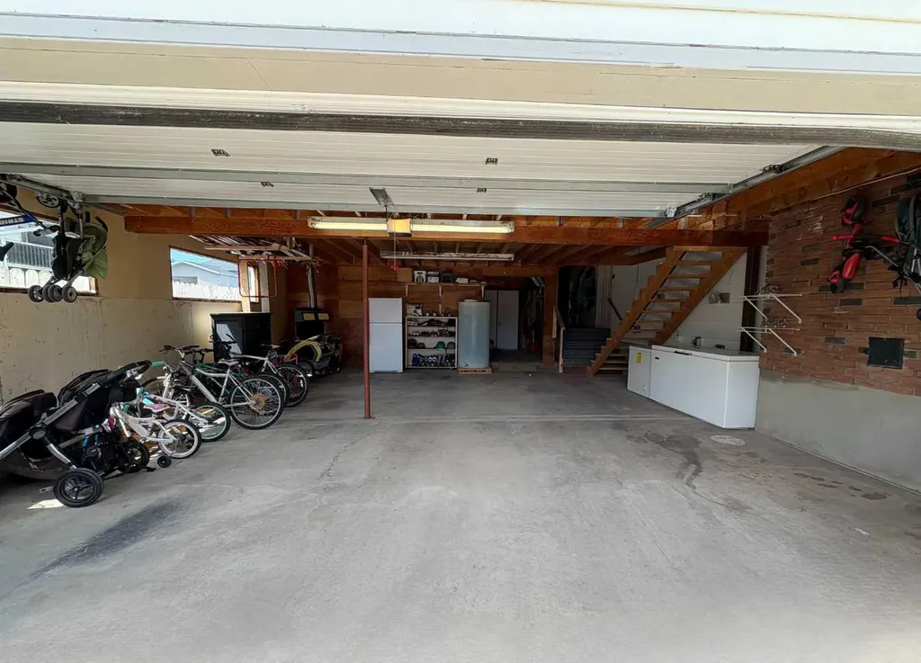 373 8 Street W Cardston AB T0K 0K0