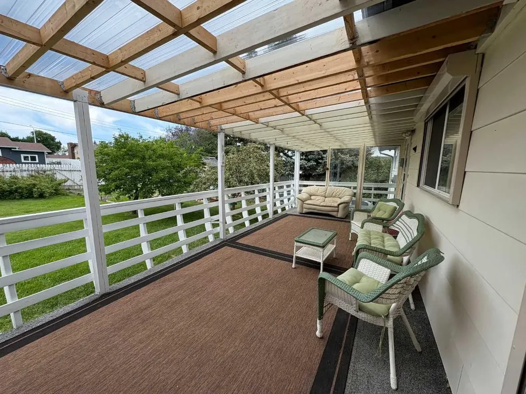 373 8 Street W Cardston AB T0K 0K0