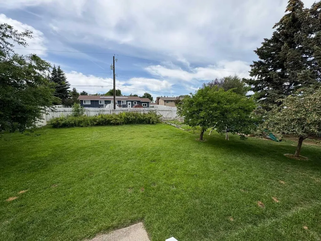 373 8 Street W Cardston AB T0K 0K0