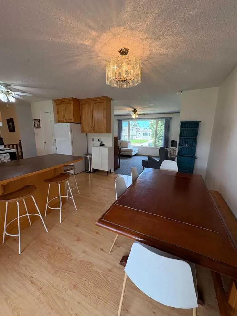 373 8 Street W Cardston AB T0K 0K0