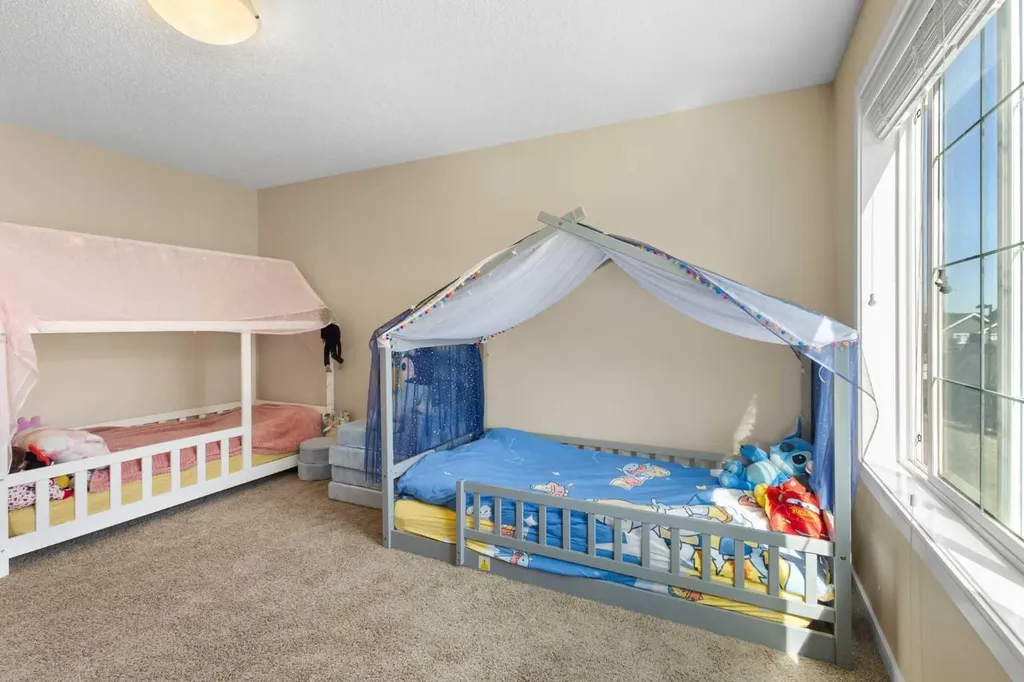 267 Mahogany Way SE Calgary AB T3M 2G6