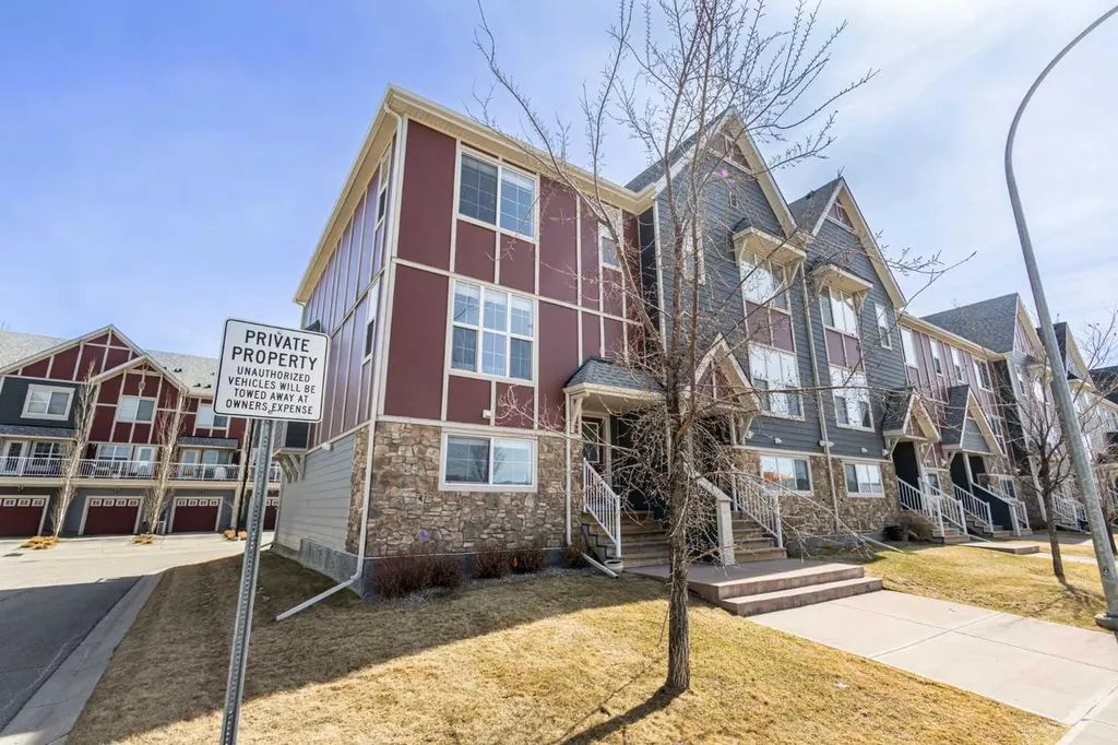 267 Mahogany Way SE Calgary AB T3M 2G6