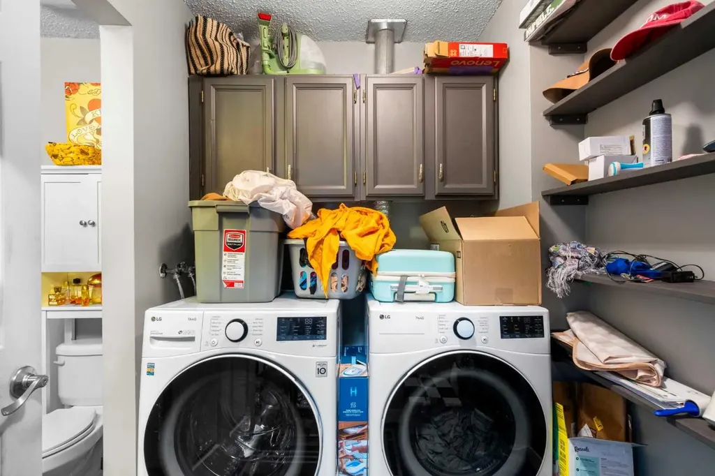 2737 78 Avenue SE Calgary AB T2C 1E8