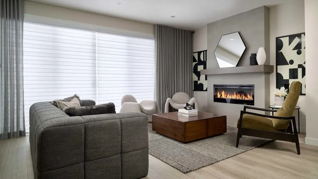 124 Royston Gardens NW Calgary AB T3L0P1