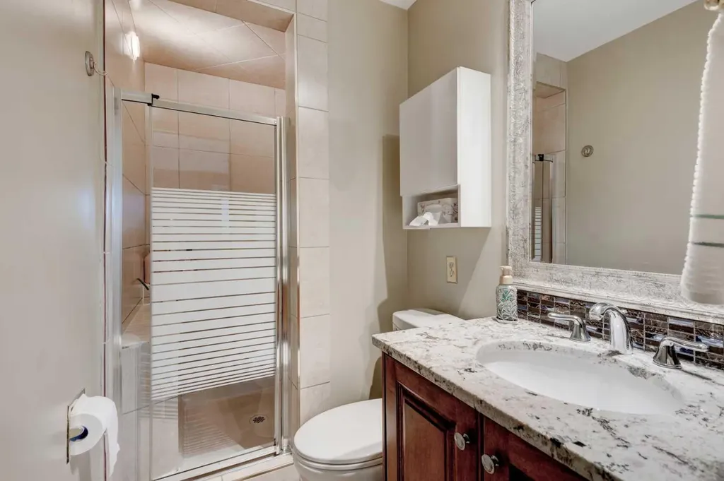 1032 Cantabrian Drive SW Calgary AB T2W 1L7