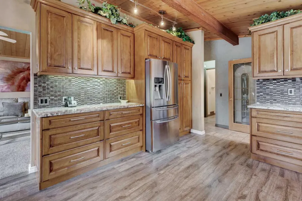 1032 Cantabrian Drive SW Calgary AB T2W 1L7