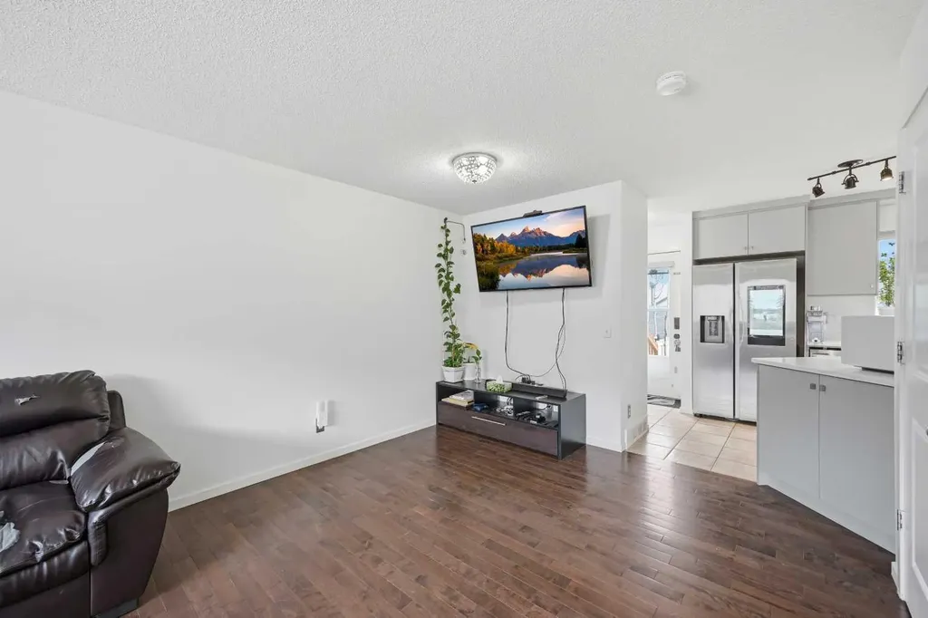 98 Panatella Hill NW Calgary AB T3K 0B6