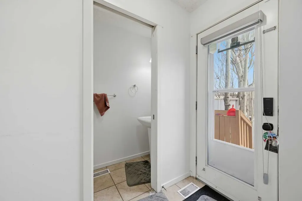 98 Panatella Hill NW Calgary AB T3K 0B6