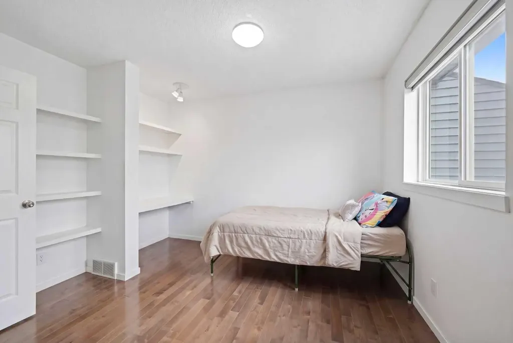 98 Panatella Hill NW Calgary AB T3K 0B6