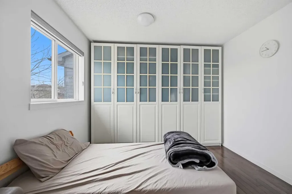 98 Panatella Hill NW Calgary AB T3K 0B6