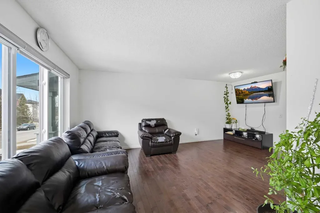 98 Panatella Hill NW Calgary AB T3K 0B6